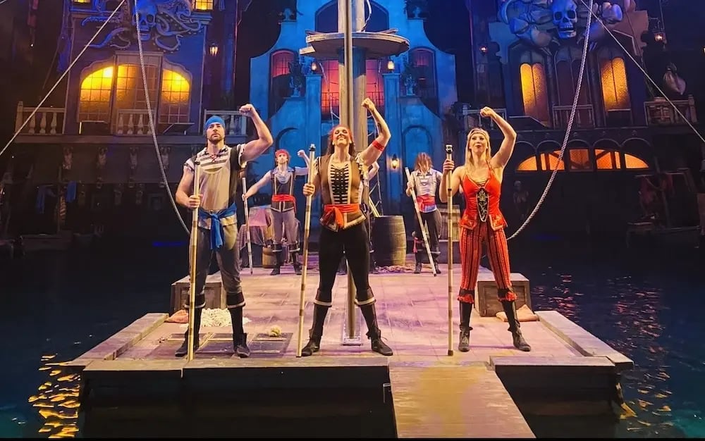 pigeon forge shows for adults