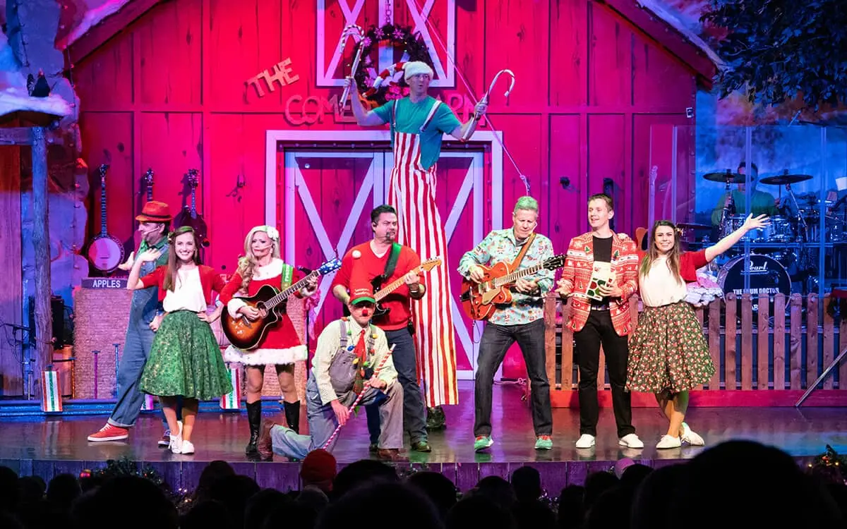 Christmas Show - The Comedy Barn Theater - Pigeon Forge TN