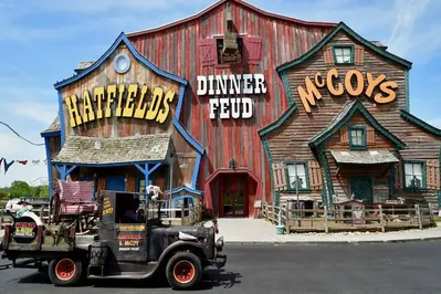 Hatfield and McCoy Dinner Feud in Pigeon Forge