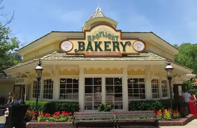 spotlight bakery at Dollywood