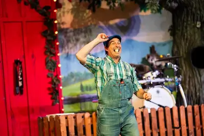 Juggler with ping pong ball